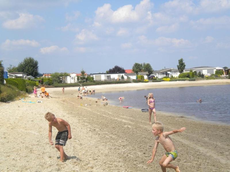 Stacaravan Huren In Het Hart Van Bosrijk Drenthe Op Recreatiepark De Tien Heugten Schoonloo Zewnętrze zdjęcie