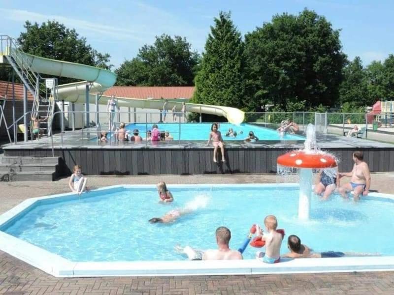 Stacaravan Huren In Het Hart Van Bosrijk Drenthe Op Recreatiepark De Tien Heugten Schoonloo Zewnętrze zdjęcie